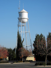 Water tank in downtown Clovis CA, erected in 1913